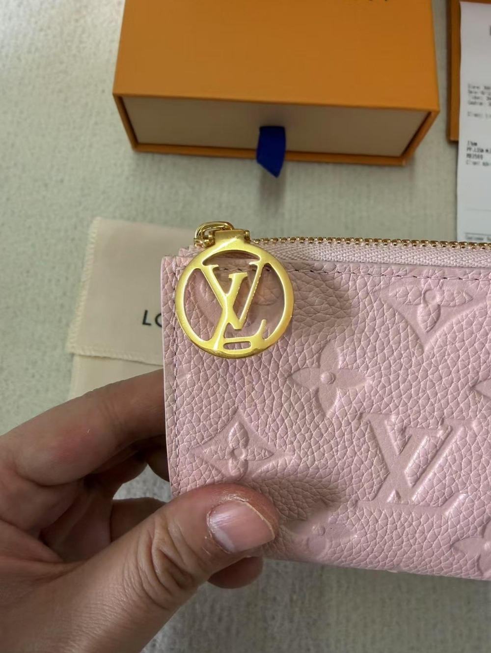 Louis Vuitton Lisa Wallet - Picture 8 of 15